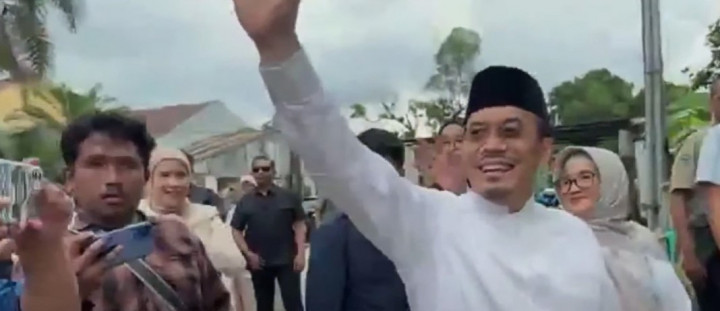 Ditemani Istri, Cawagub Suswono Nyoblos di TPS 07 Bogor