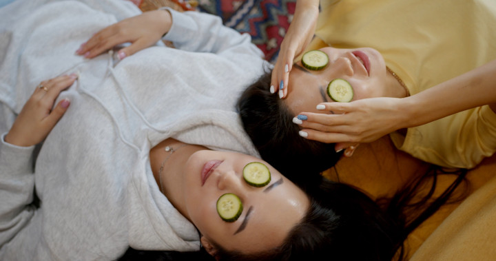 Madu hingga Oatmeal, Ini 6 Masker Wajah Alami Ampuh Atasi Kulit Kering