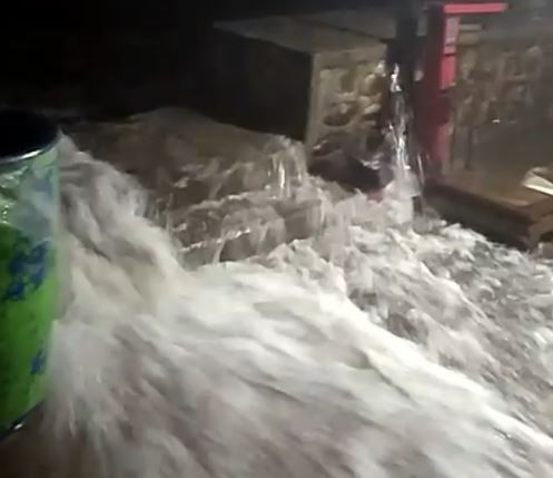 Banjir Rob Terjang Situbondo, Puluhan Kampung Nelayan Terendam