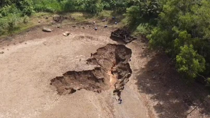 Tak Ada Garis Pembatas, BPBD Imbau Warga Jauhi Telaga Blembeng