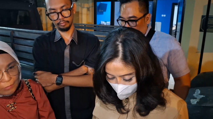 Sempat Bungkam, Ibu Lady Minta Maaf soal Penganiayaan Mahasiswa Koas