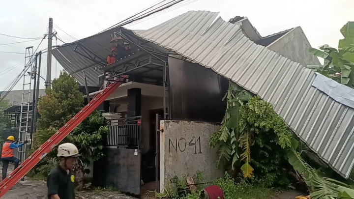 Angin Puting Beliung Terjang Sukoharjo, Atap Rumah Warga Rontok