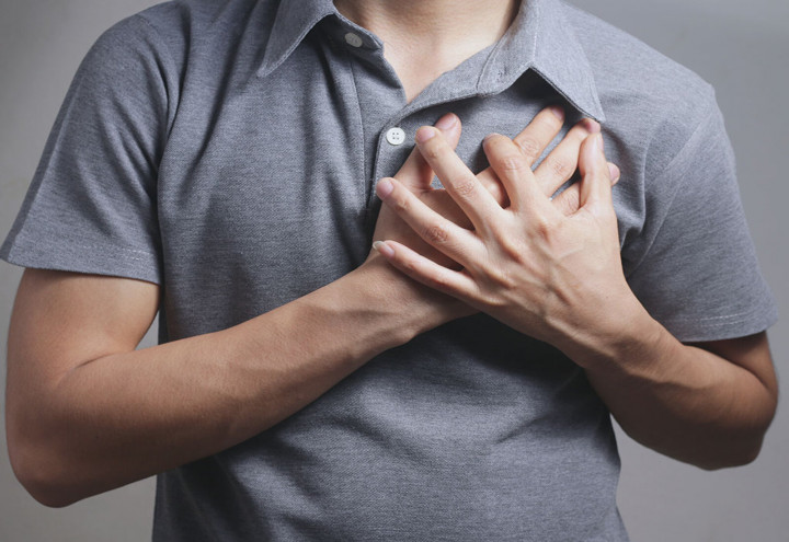5 Masalah Kesehatan Ini yang Sebabkan Dada Sesak