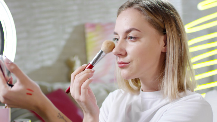 Trik Merias Wajah untuk Terlihat Natural Seperti Tanpa Make Up