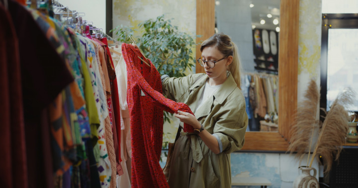 Sustainable Fashion: Cara Menjaga Bumi dan Mengurangi Dampak Lingkungan