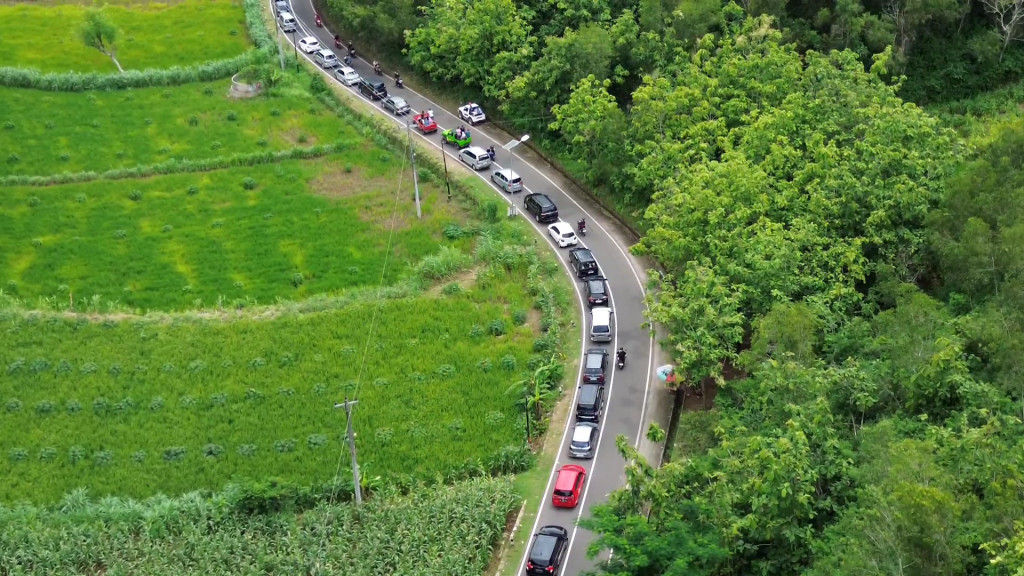 Macet Parah! Jalur Pantai Gunungkidul Penuh Wisatawan di Tahun Baru