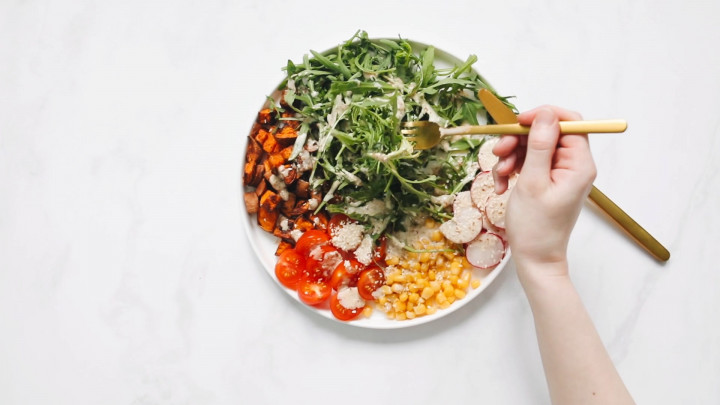 Bye Diet Pusing! 5 Asupan Ini Bisa Bantu Turunkan Berat Badanmu