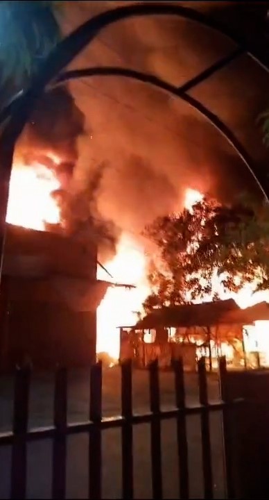 Gudang Kayu Terbakar di Pekanbaru, Warga Panik Dengar Ledakan