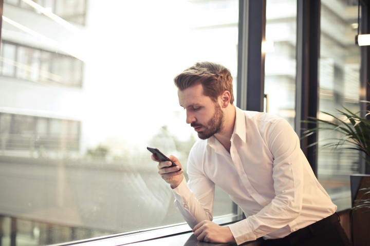 Ini Alasannya Kaum Milenial dan Gen Z Malas Angkat Telepon