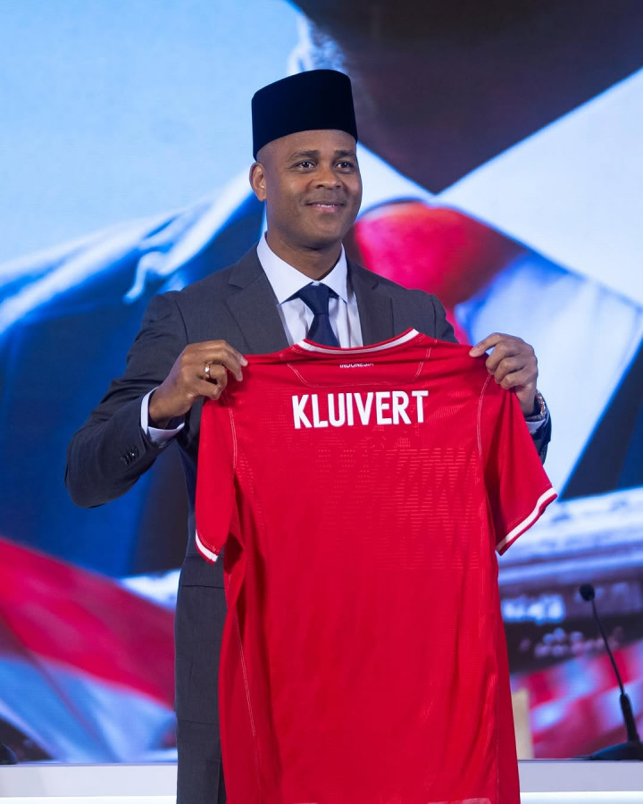 Kluivert Bakal Pantau Pemain Lokal pada Awal Februari