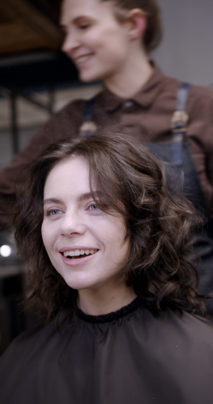 Ladies, Ini 5 Alasan Mengapa Rambut Kamu Menipis