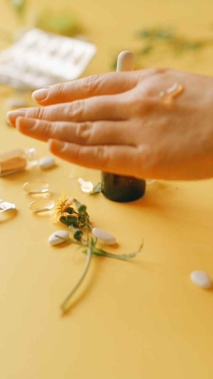 Serum Vitamin C Terbukti Efektif Mencerahkan Kulit, Begini Cara Pemakaian yang Tepat