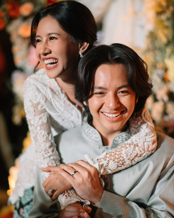 Terlalu Bucin! Ini Deretan Selebriti yang Hanya Follow Instagram Pasangan