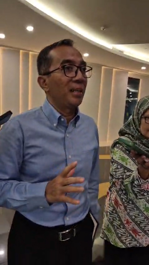 Nasib UKT dan Beasiswa Pascaefisiensi Anggaran, Mendiktisaintek:  Tidak Ada yang Berubah