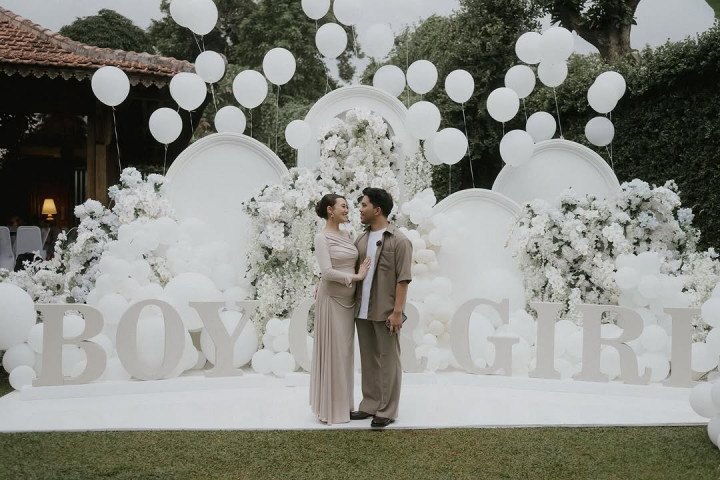 Selamat! Aaliyah-Thariq Umumkan Akan Punya Anak Laki-laki
