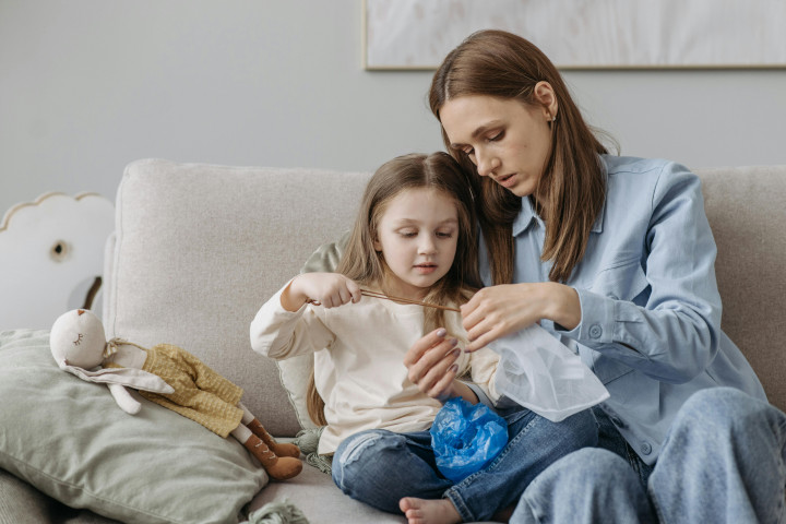 5 Pengaruh Pola Asuh Orang Tua Terhadap Anak, Begini Kata Para Ahli