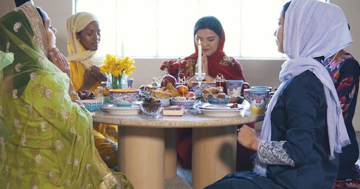 Tips Jaga Kolesterol Saat Lebaran, Makanan Santan Tetap Aman!