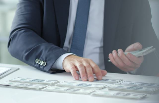 THR Tak Hanya untuk Lebaran, Begini Agar Tahan Lama!