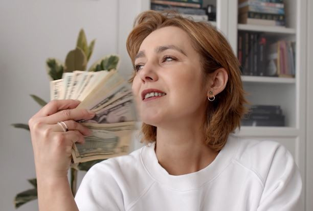 Jangan Kalap! Tips Menghindari Pemborosan THR Pasca Hari Raya