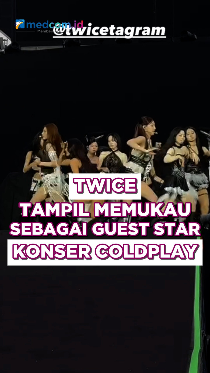 TWICE Tampil Memukau Sebagai Guest Star di Konser Coldplay