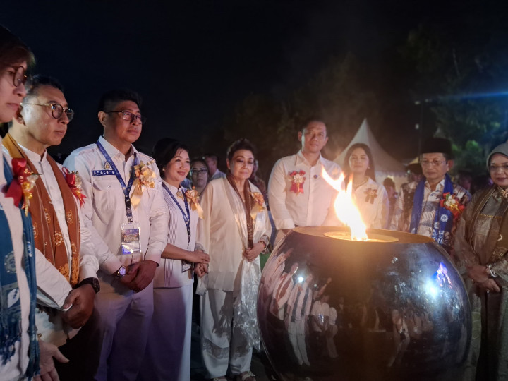 Jelang Detik-Detik Waisak, Ketum WALUBI Ajak AHY hingga Nasaruddin Umar Terbangkan Lampion