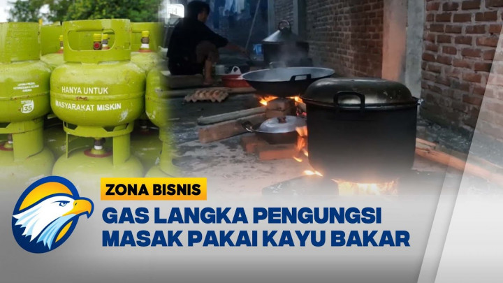 Krisis Gas, Pengungsi Lhok Nga Aceh Terpaksa Masak Pakai Kayu Bakar