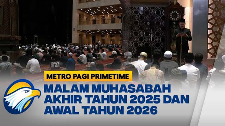 Malam Pergantian Tahun, Ribuan Jamaah Ikuti Muhasabah di Masjid Istiqlal