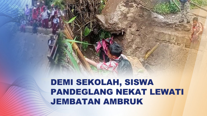 Siswa di Pandeglang Nekat Lewati Jembatan Ambruk Demi Bersekolah