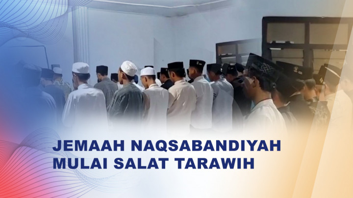 Jemaah Tarekat Naqsabandiyah di Padang Mulai Tarawih