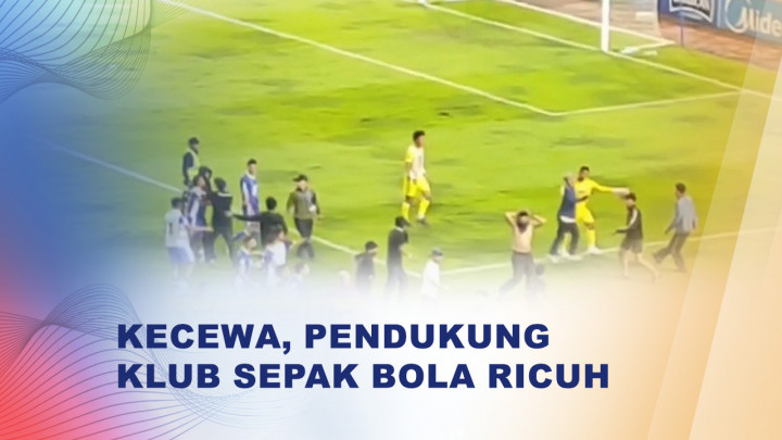 Suporter Turun ke Lapangan dalam Laga Persib vs Ratchaburi