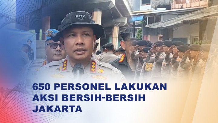 Ratusan Personel Gabungan TNI, Polri, dan Pemprov Bersihkan Sampah di Jakarta