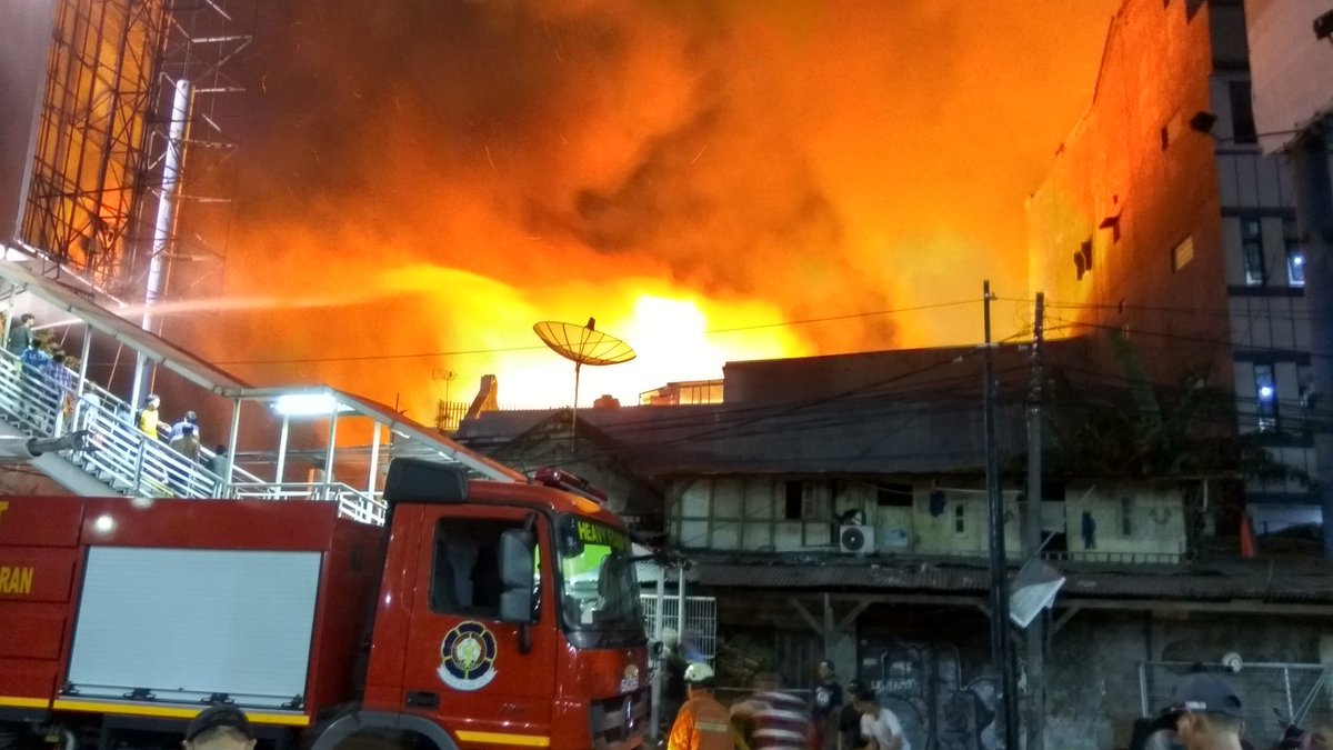 Jakarta di kebakaran 2017 hotel Data Kejadian