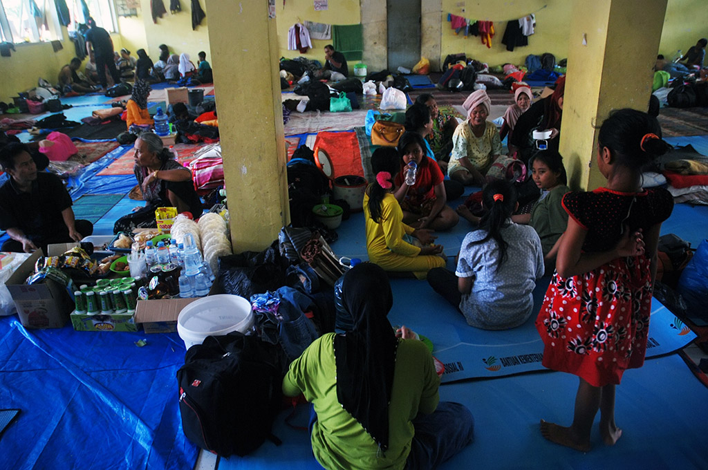 Pengungsi Banjir di Kabupaten Bandung Kembali ke Rumah