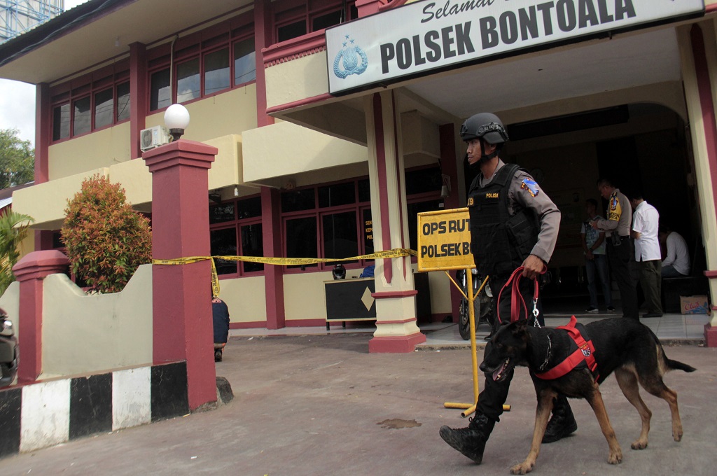 Bukti Selidiki Pelemparan Bom Molotov di Polsek Bontoala Minim