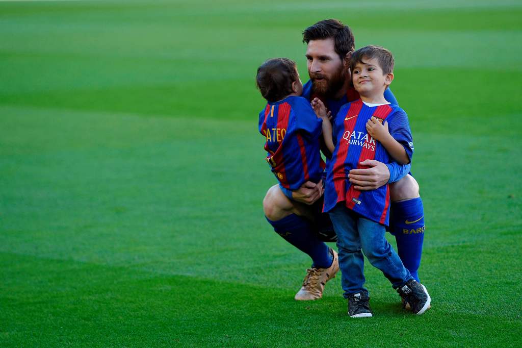 Nama Anak Ketiga Messi Mirip dengan Striker Lazio