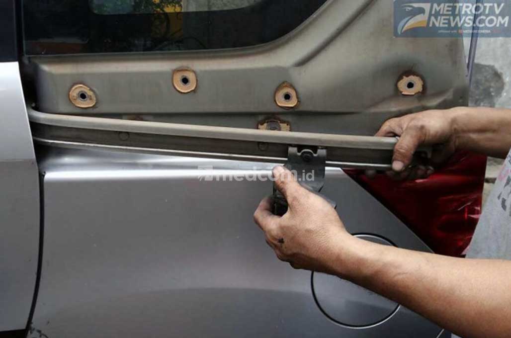 Pintu Geser Freed Rusak, Cek Roller Plastiknya