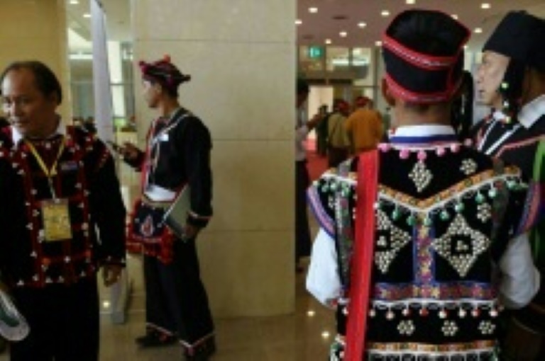 Two Ethnic Groups Sign Up to Myanmar's Flagging Peace Process