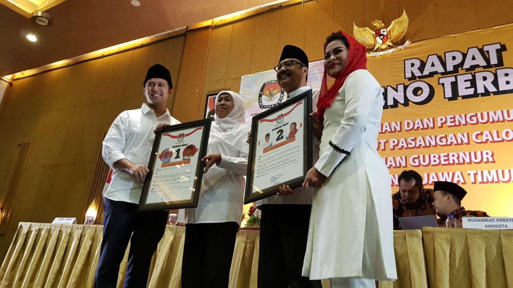 Pantun Khofifah Vs Puisi Puti