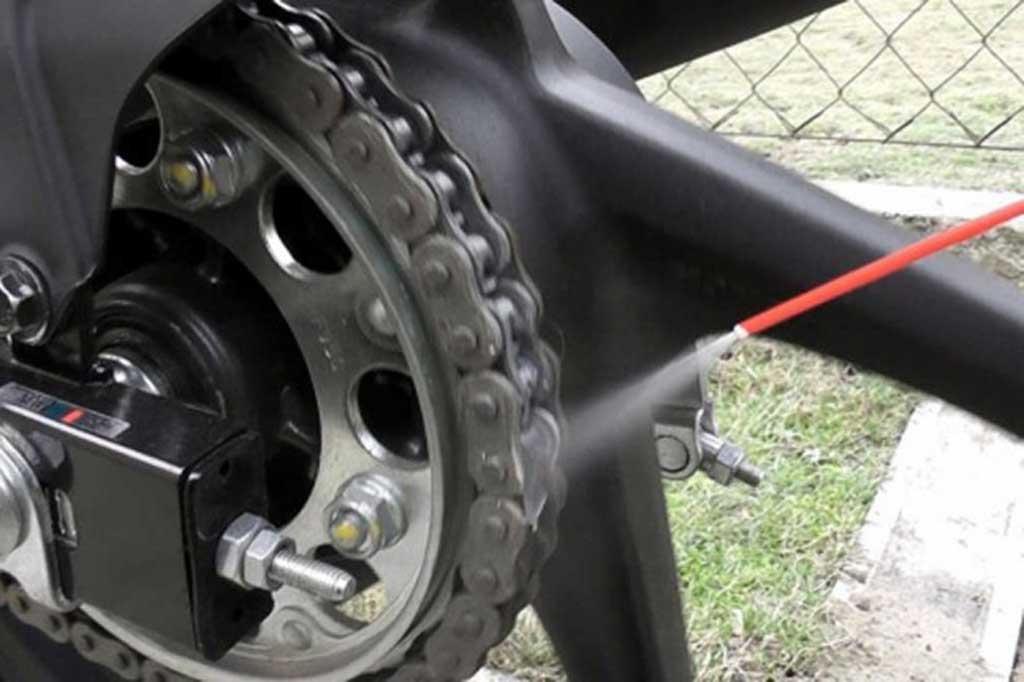 Ini Penyebab Rantai dan Suspensi Sepeda Motor Cepat Aus
