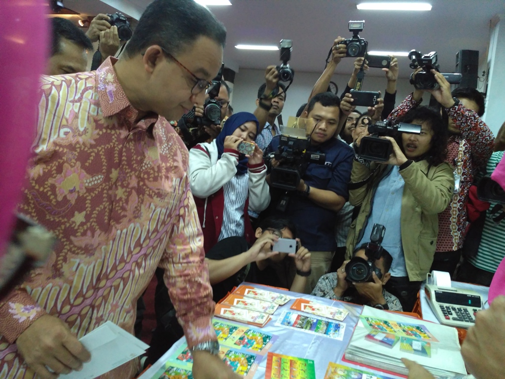 Tingkatkan Demam Asian Games Lewat Prangko