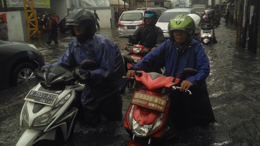 Bekasi Dikepung Banjir