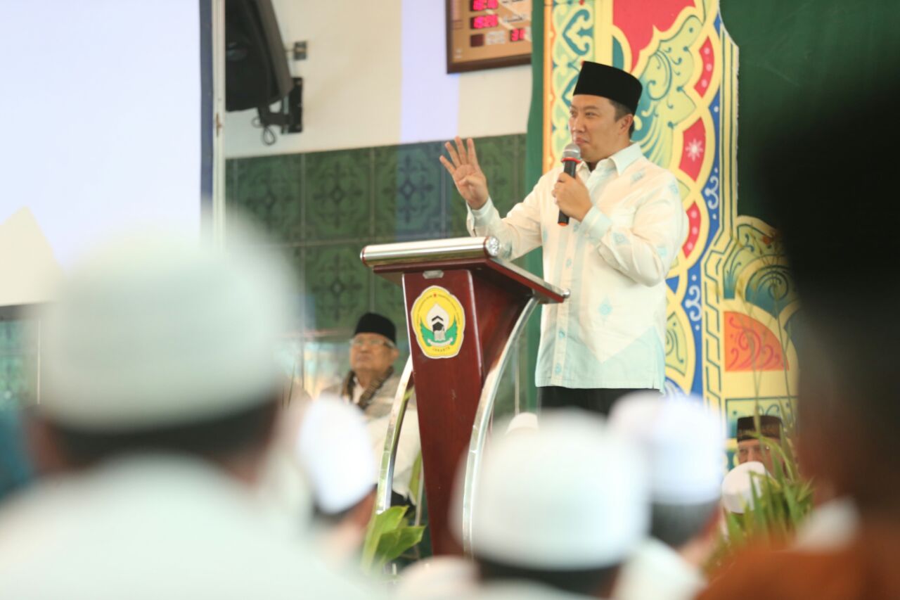 Menpora Minta Doa Para Santri Demi Suksesnya Asian Games 2018