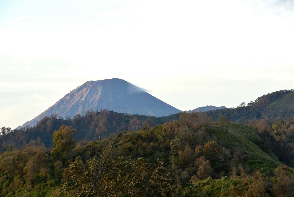 Tiga Jalur Menuju Gunung Bromo Ditutup Selama Nyepi