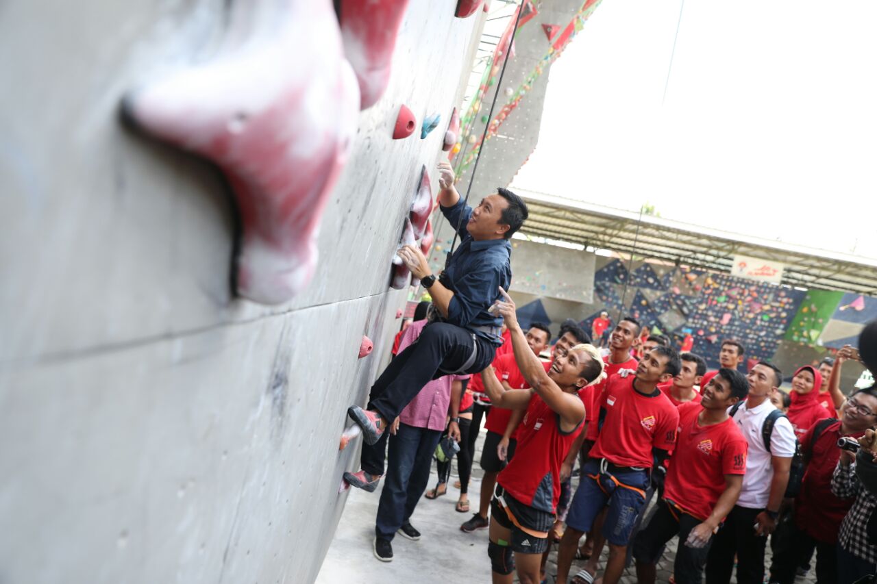 Menpora Optimis Cabor Panjat Tebing Raih Emas Asian Games 2018