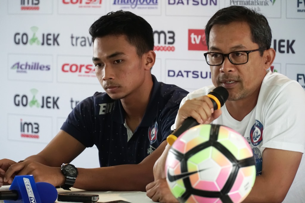Lini Belakang Persela Lamongan Jadi Sorotan