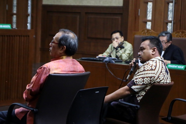 Dua Tersangka KTP-el 'Lupa' soal Dana ke Novanto