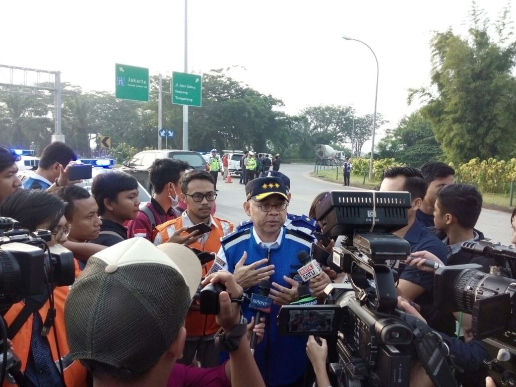 Pengguna Tol Tangerang-Jakarta Berangkat Lebih Pagi