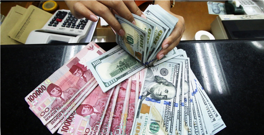 Rupiah Diproyeksikan Kembali Terpukul ke Zona Merah