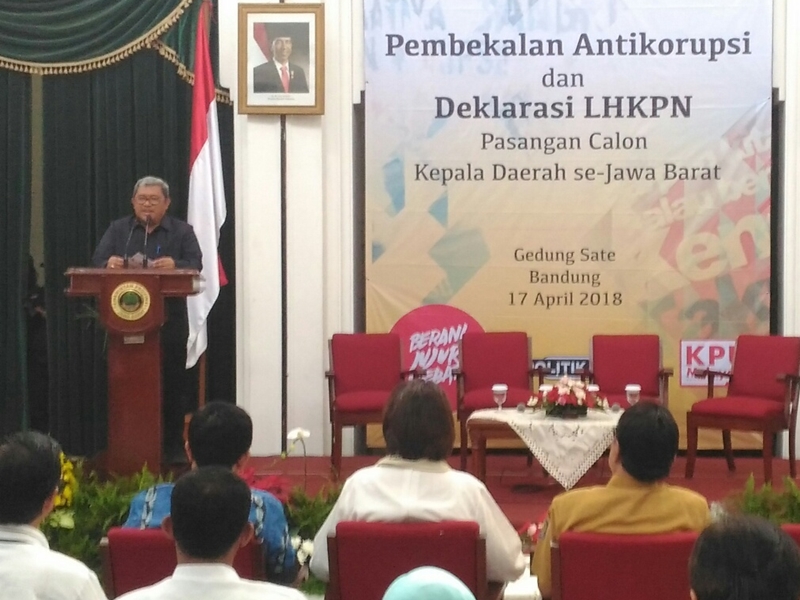 Cegah Korupsi, Aher Harap Gaji Kepala Daerah Naik