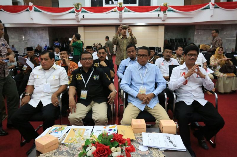 Nurdin Halid <i>Pede</i> Sambut Debat Kedua